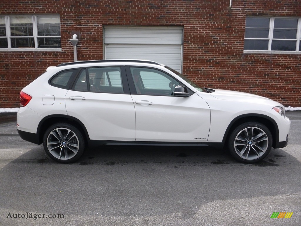 2015 X1 xDrive28i - Mineral White Metallic / Coral Red/Grey-Black Piping photo #6