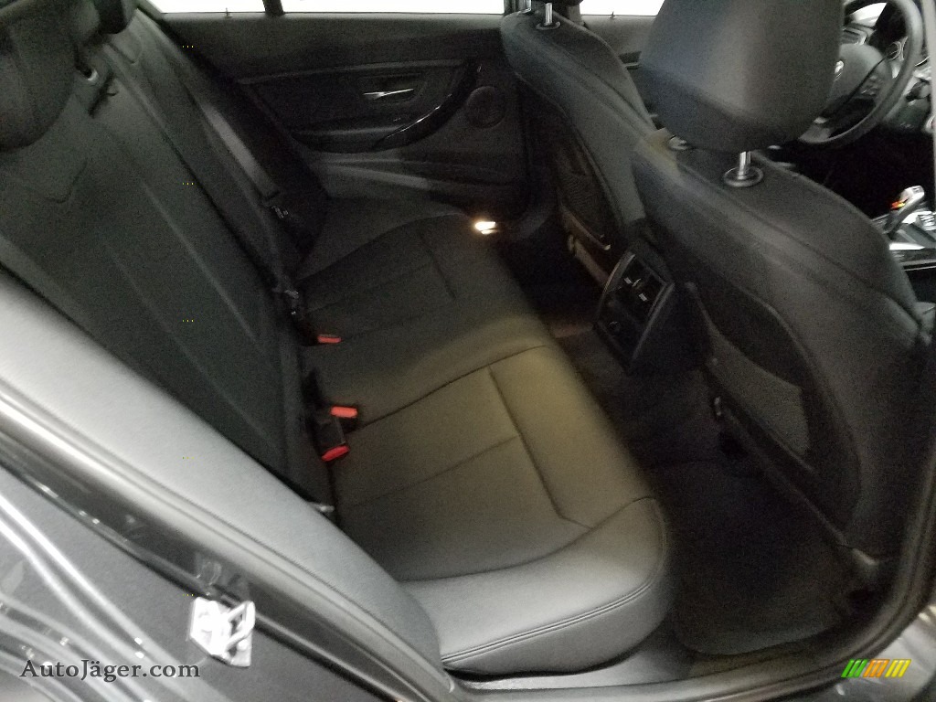 2018 3 Series 320i xDrive Sedan - Mineral Grey Metallic / Black photo #12