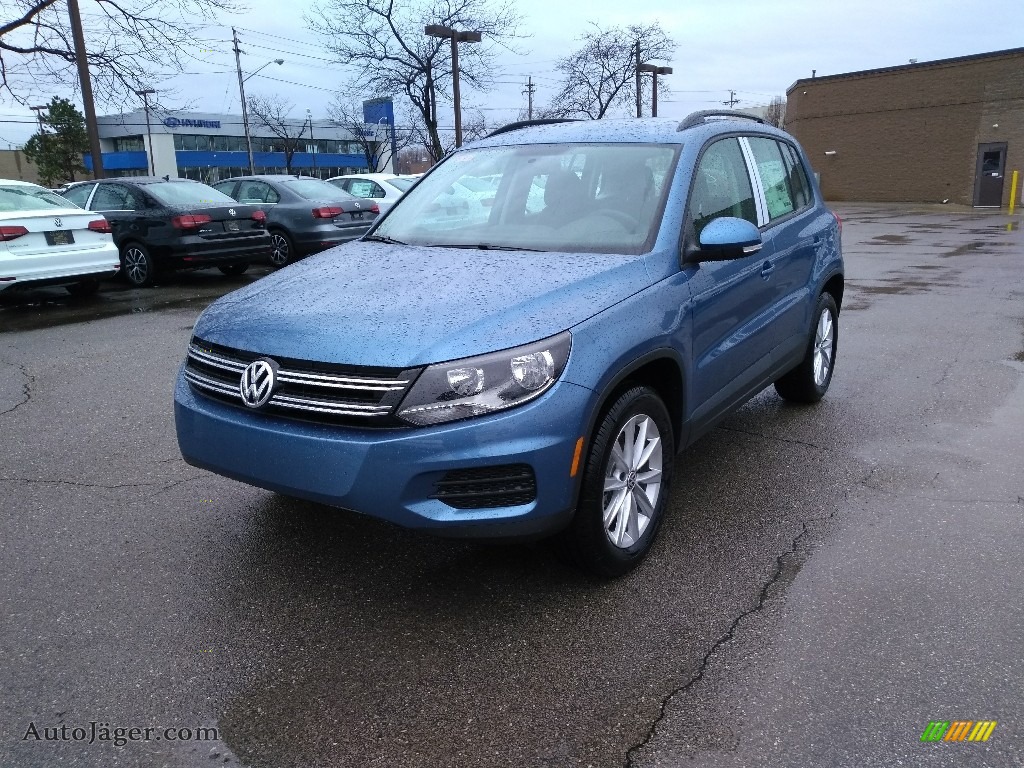 2017 Tiguan Limited 2.0T 4Motion - Pacific Blue Metallic / Charcoal photo #2