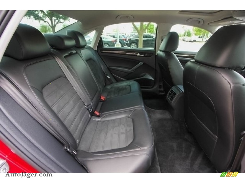 2015 Passat TDI SEL Premium Sedan - Fortana Red Metallic / Titan Black photo #24