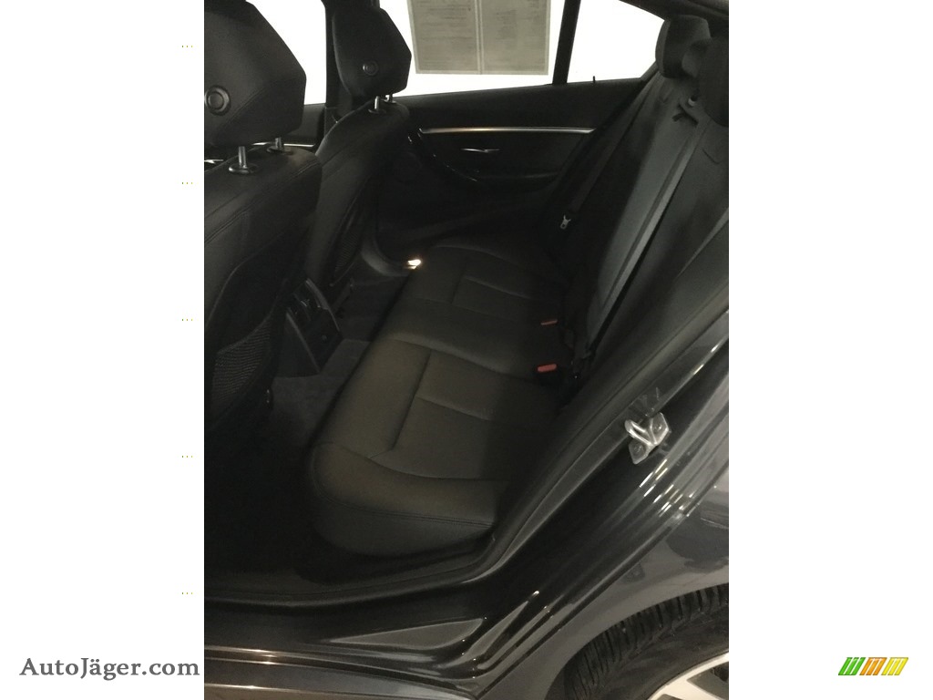 2018 3 Series 330i xDrive Sedan - Mineral Grey Metallic / Black photo #13
