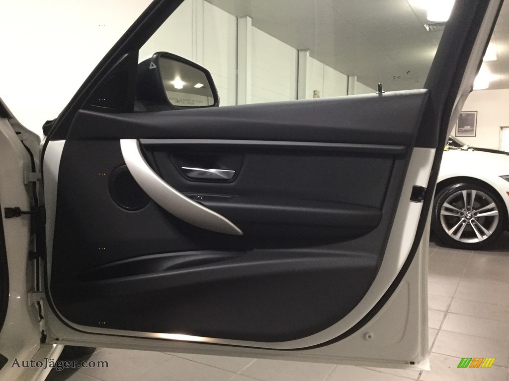 2018 3 Series 320i xDrive Sedan - Alpine White / Black photo #14