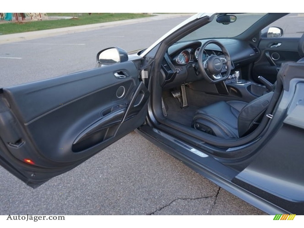 2011 R8 Spyder 5.2 FSI quattro - Daytona Grey Pearl Effect / Black Fine Nappa Leather photo #25