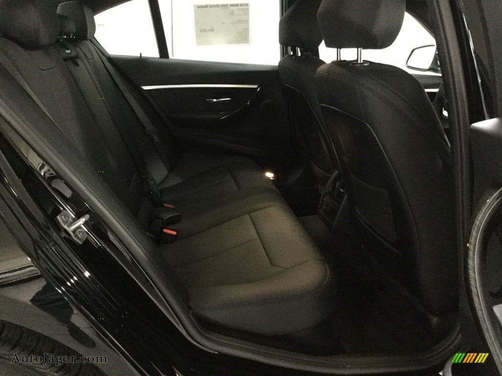 2018 3 Series 330i xDrive Sedan - Jet Black / Black photo #20