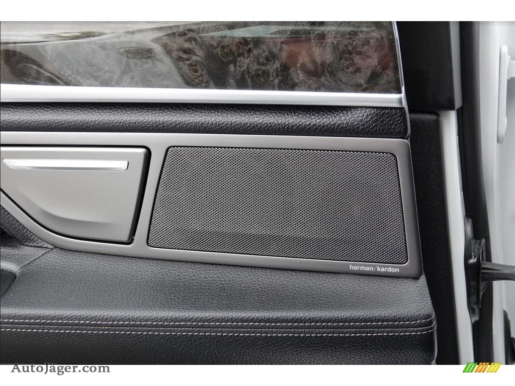 2017 7 Series 740e iPerformance xDrive Sedan - Mineral White Metallic / Black photo #11