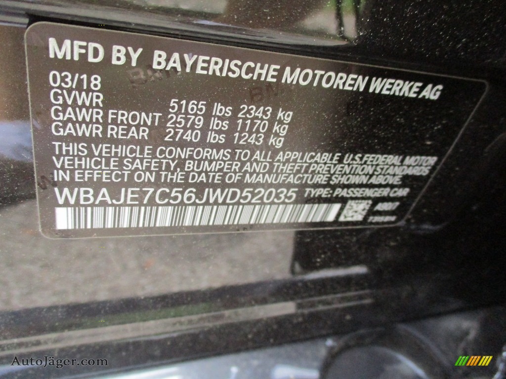 2018 5 Series 540i xDrive Sedan - Dark Graphite Metallic / Black photo #19