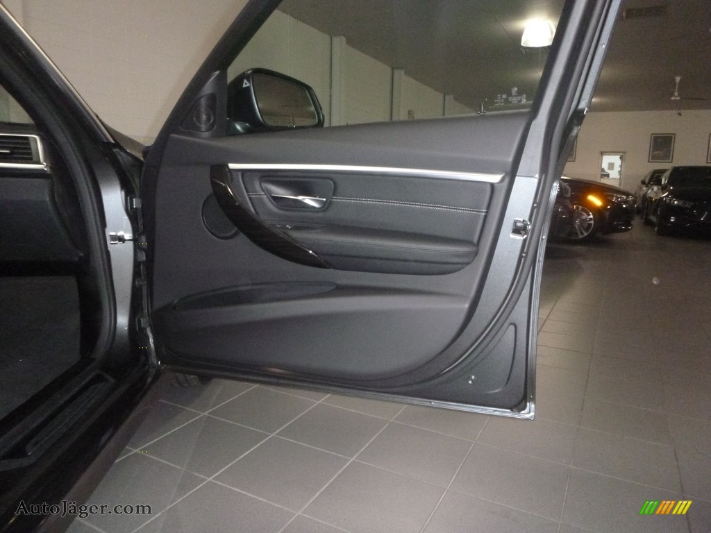 2018 3 Series 330i xDrive Sports Wagon - Mineral Grey Metallic / Black photo #15