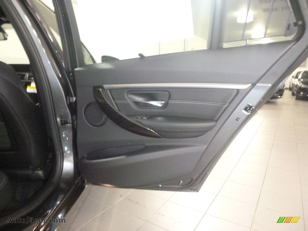 2018 3 Series 330i xDrive Sports Wagon - Mineral Grey Metallic / Black photo #18