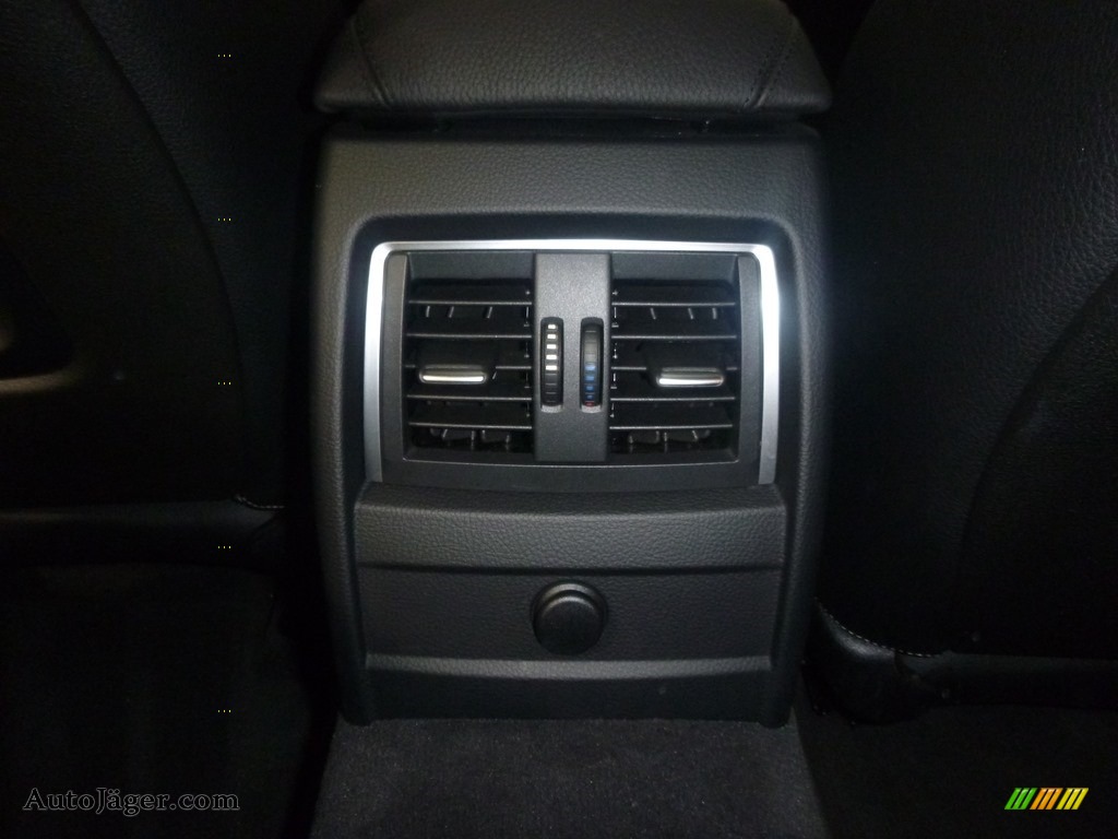 2018 3 Series 330i xDrive Sports Wagon - Mineral Grey Metallic / Black photo #27