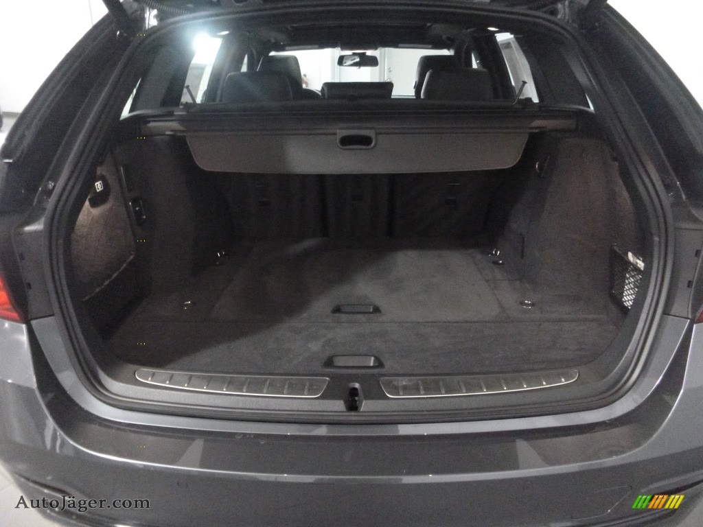 2018 3 Series 330i xDrive Sports Wagon - Mineral Grey Metallic / Black photo #29