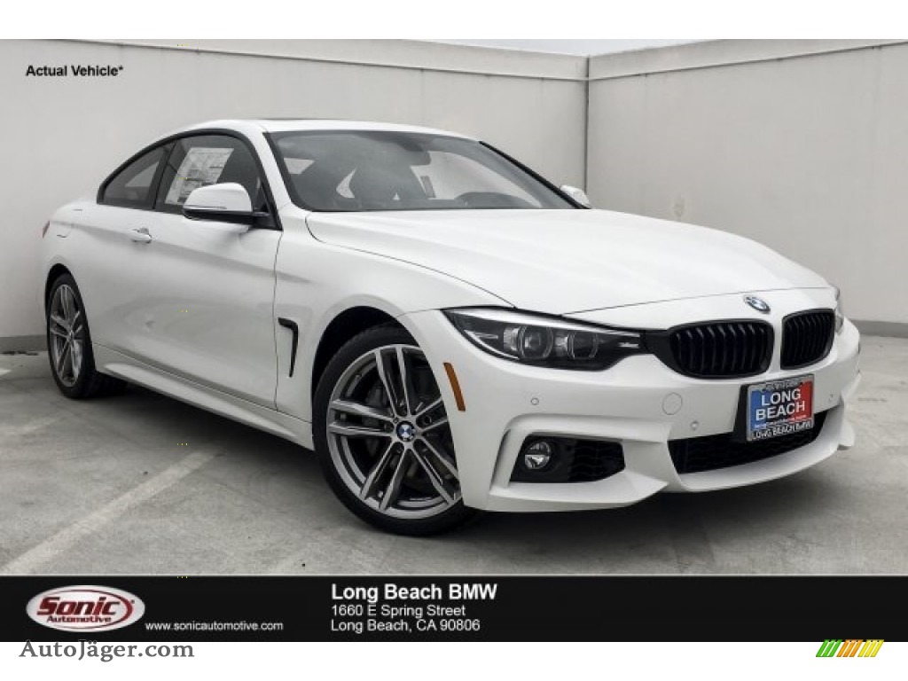Alpine White / Coral Red BMW 4 Series 440i Coupe