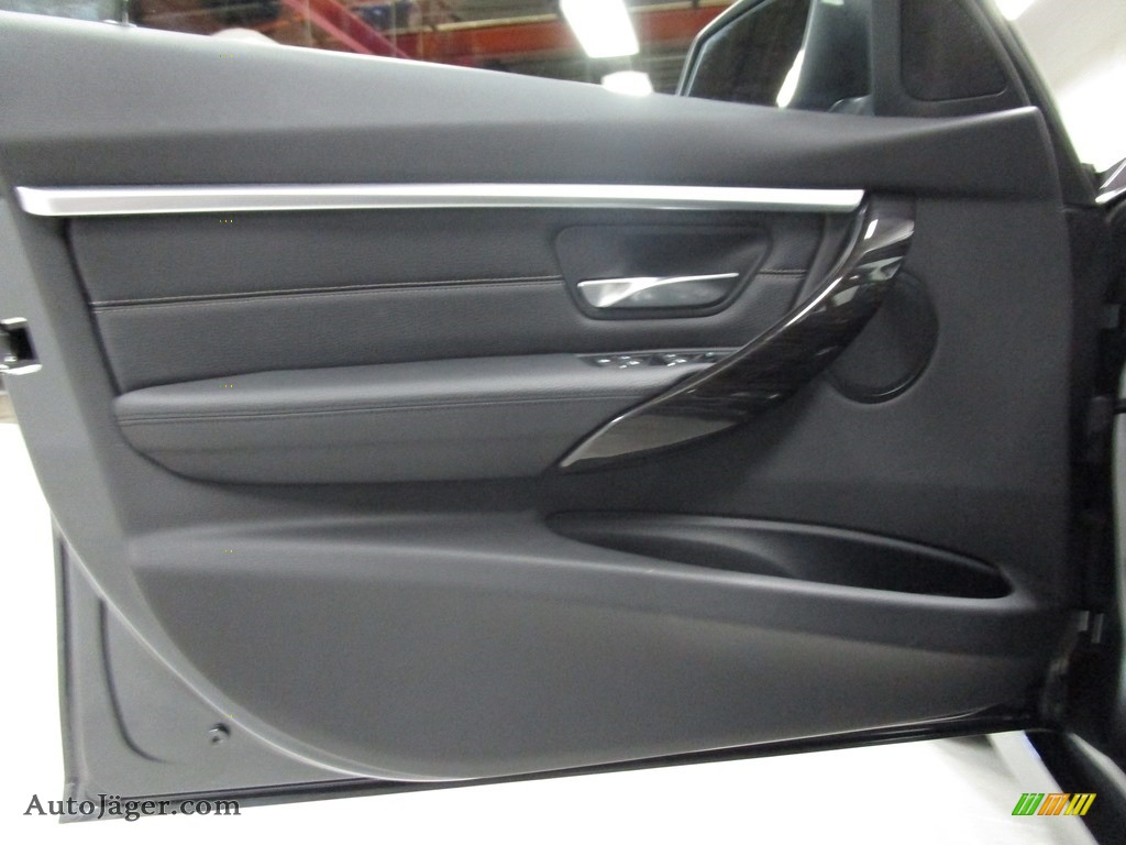 2018 3 Series 330i xDrive Sedan - Mineral Grey Metallic / Black photo #10