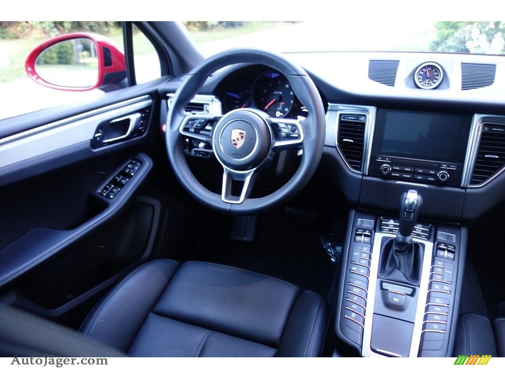 2018 Macan GTS - Carmine Red / Black photo #13 2018 Macan GTS - Carmine Red / Black photo #13
