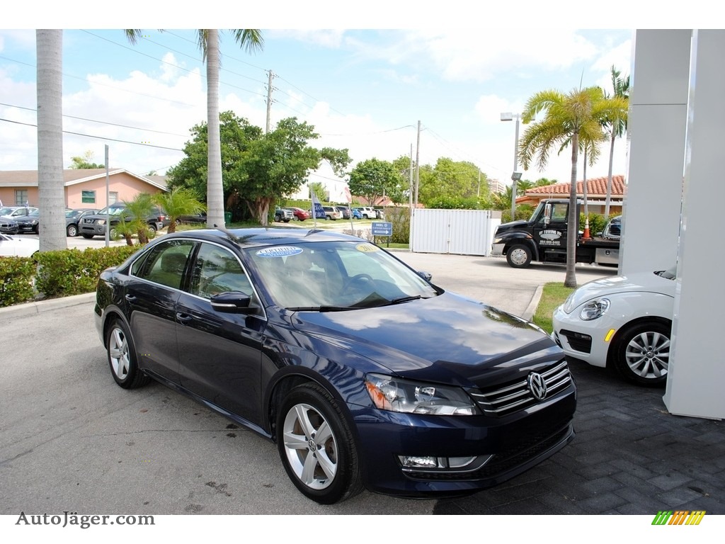 Night Blue Metallic / Cornsilk Beige Volkswagen Passat Wolfsburg Edition Sedan