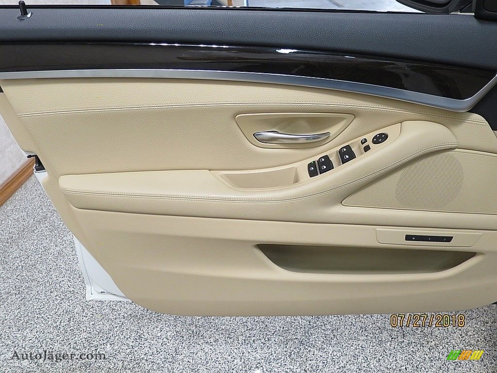 2012 5 Series 550i xDrive Sedan - Alpine White / Venetian Beige photo #18