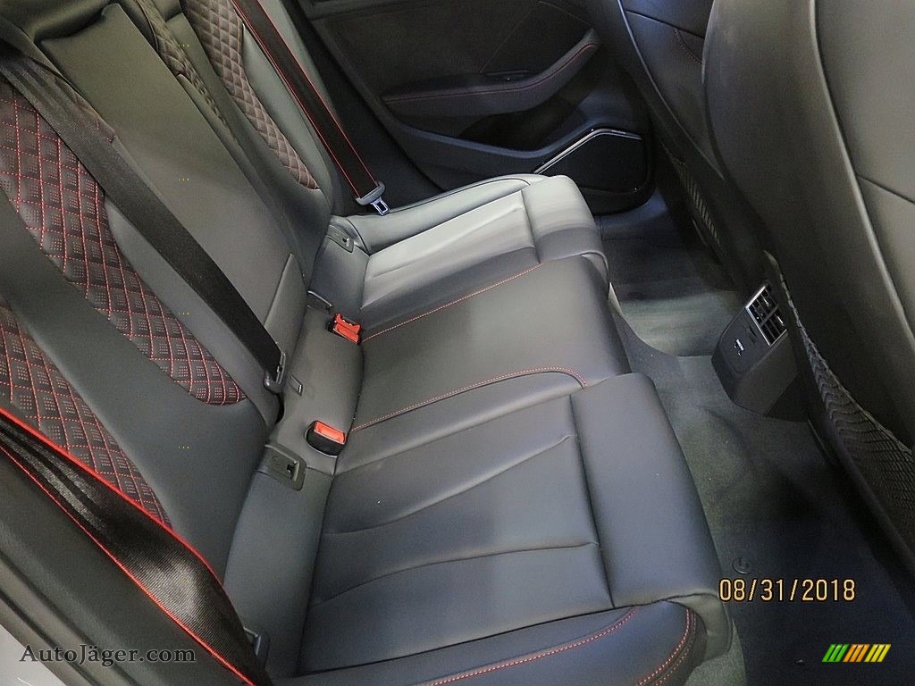 2018 RS 3 quattro Sedan - Nardo Gray / Black/Crescendo Red photo #20