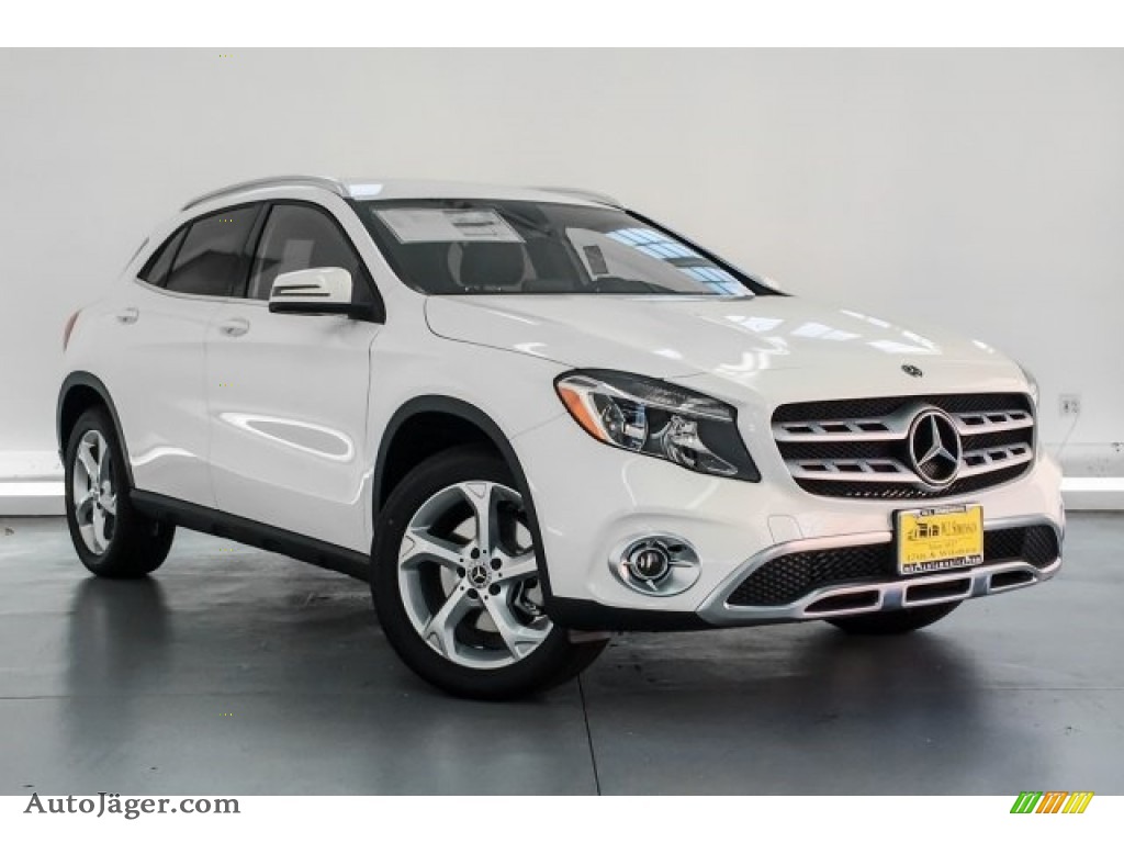 2019 GLA 250 - Polar White / Black photo #12 2019 GLA 250 - Polar White / Black photo #12
