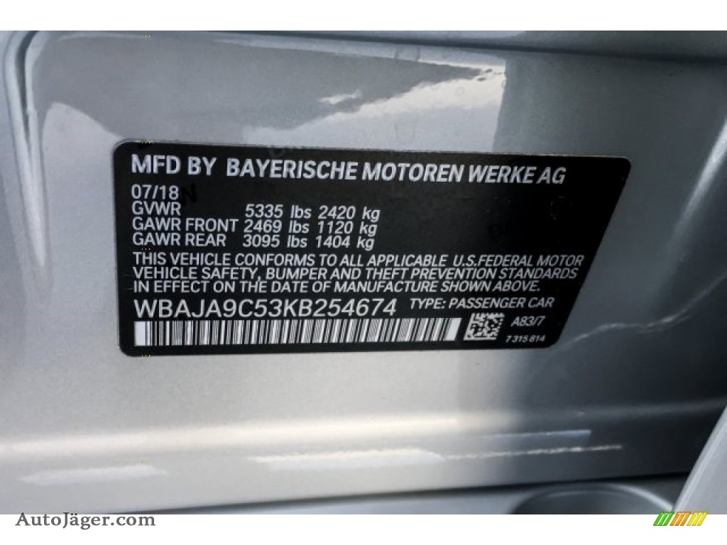 2019 5 Series 530e iPerformance Sedan - Glacier Silver Metallic / Black photo #10