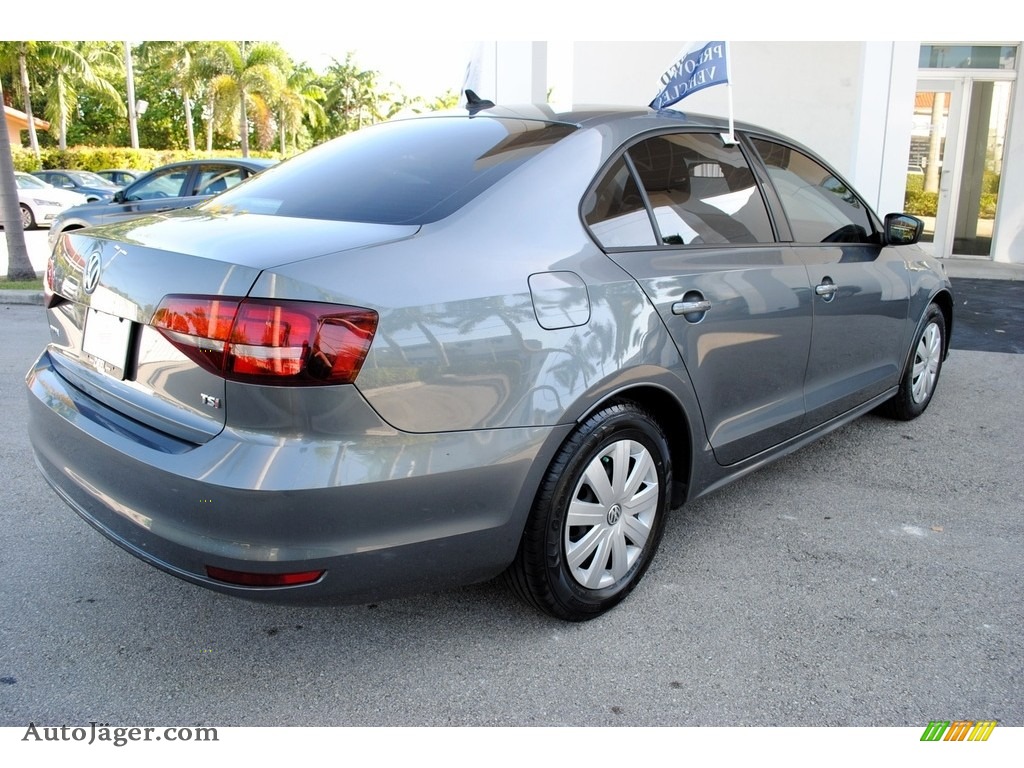 2016 Jetta S - Platinum Grey Metallic / Titan Black photo #10 2016 Jetta S - Platinum Grey Metallic / Titan Black photo #10