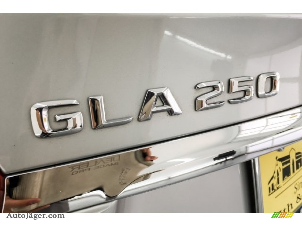 2015 GLA 250 4Matic - Polar Silver Metallic / Black photo #7