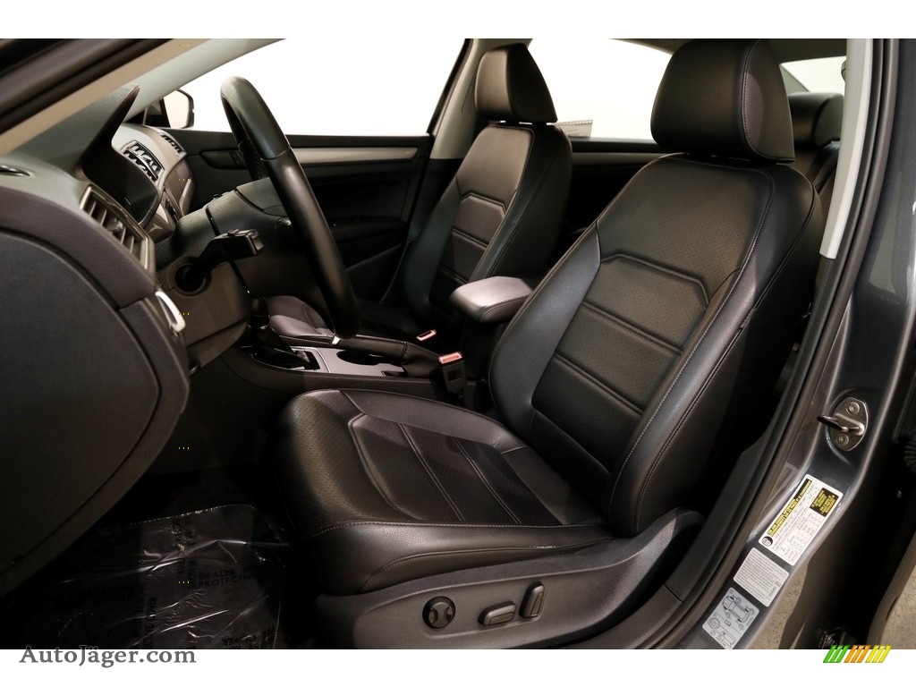 2015 Passat S Sedan - Platinum Gray Metallic / Titan Black photo #5
