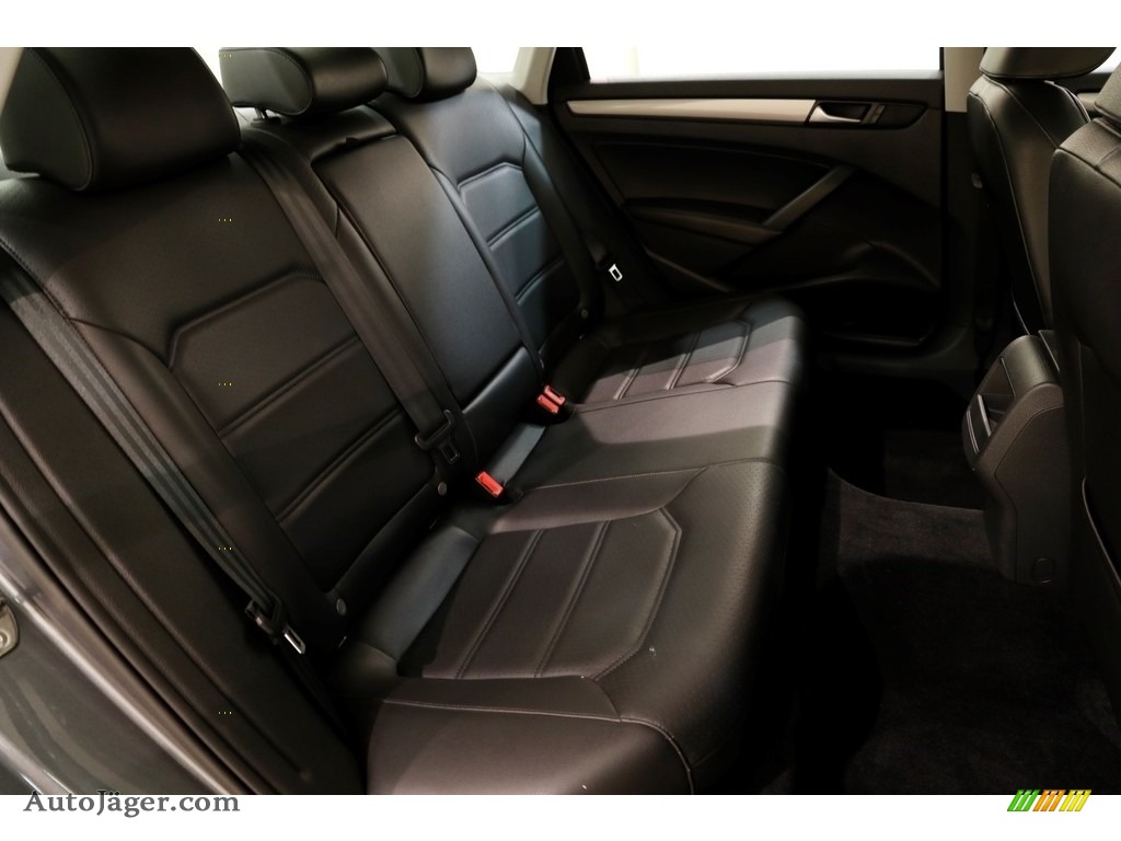 2015 Passat S Sedan - Platinum Gray Metallic / Titan Black photo #16