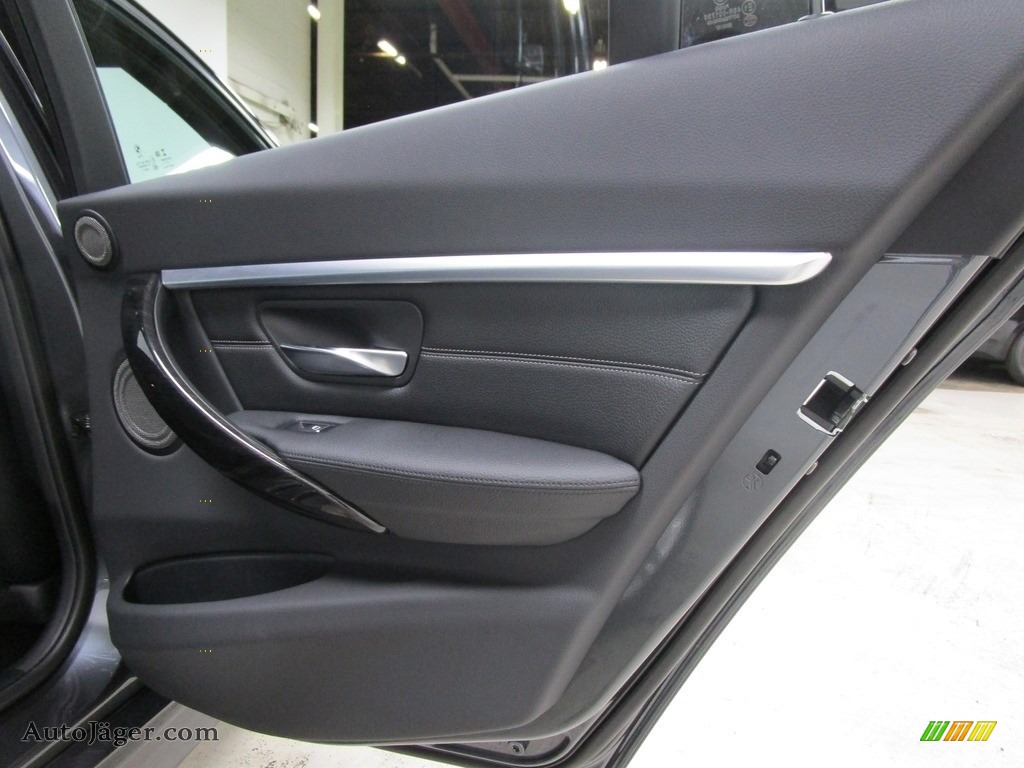 2018 3 Series 330i xDrive Sedan - Mineral Grey Metallic / Black photo #16