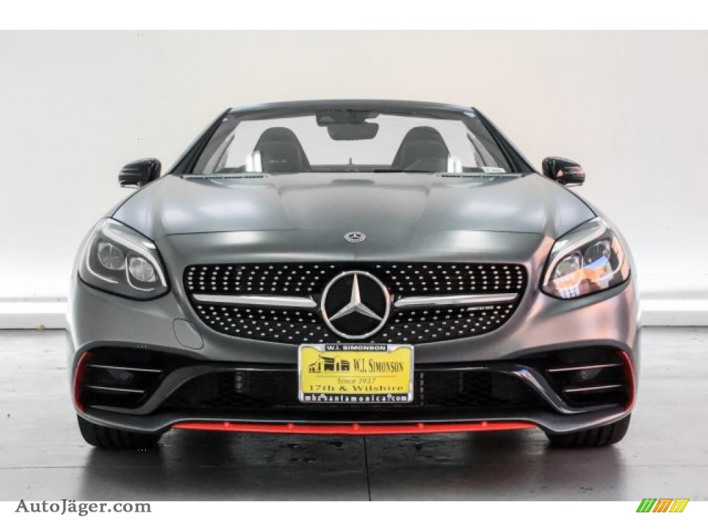 2018 SLC 43 AMG Roadster - designo Shadow Grey Magno (Matte) / Black/Silver Pearl w/Red Piping photo #2