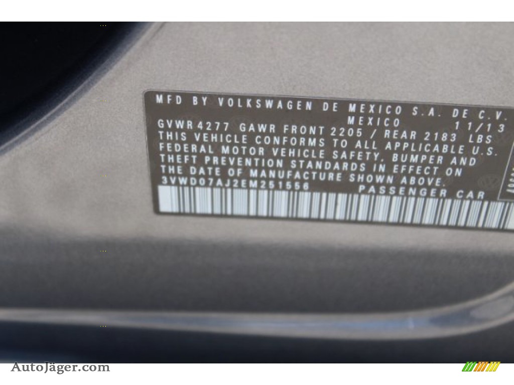 2014 Jetta SE Sedan - Platinum Gray Metallic / Titan Black photo #30