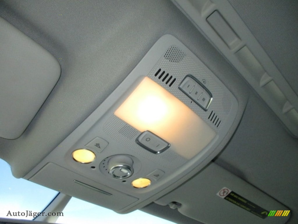 2009 A4 2.0T Premium quattro Sedan - Meteor Grey Pearl Effect / Light Grey photo #43