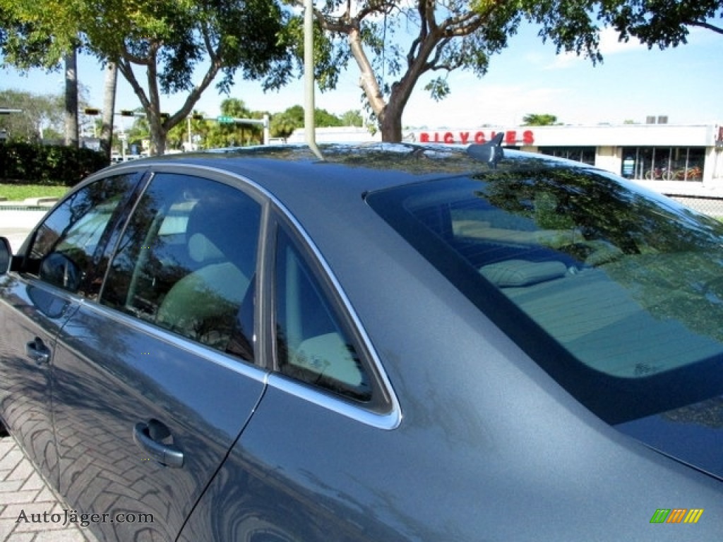 2009 A4 2.0T Premium quattro Sedan - Meteor Grey Pearl Effect / Light Grey photo #44