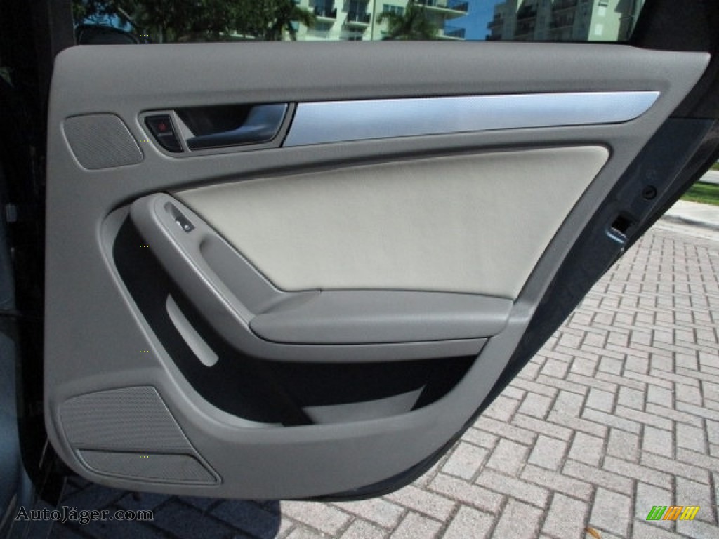 2009 A4 2.0T Premium quattro Sedan - Meteor Grey Pearl Effect / Light Grey photo #52