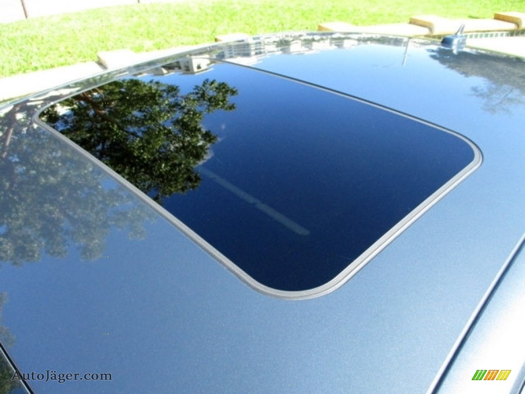 2009 A4 2.0T Premium quattro Sedan - Meteor Grey Pearl Effect / Light Grey photo #71