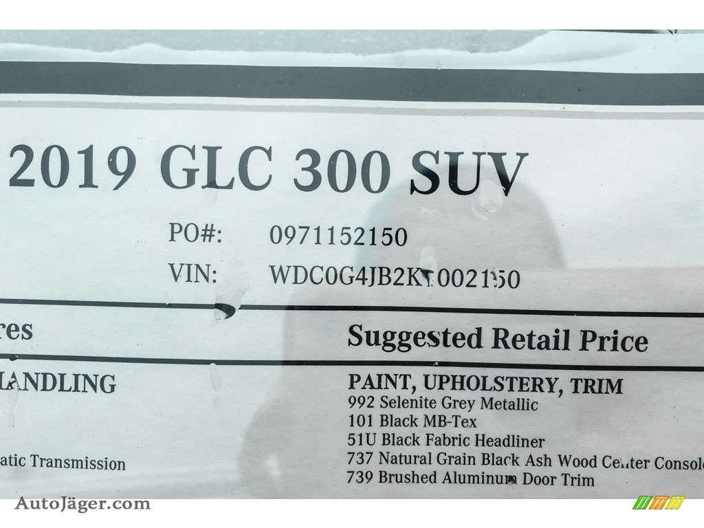 2019 GLC 300 - Selenite Grey Metallic / Black photo #11
