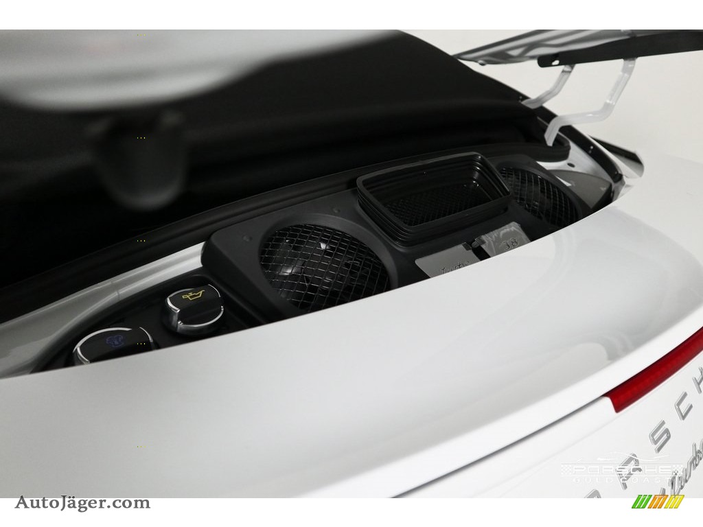 2019 911 Turbo Coupe - White / Bordeaux Red photo #8