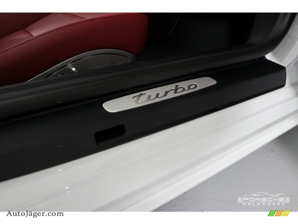 2019 911 Turbo Coupe - White / Bordeaux Red photo #34