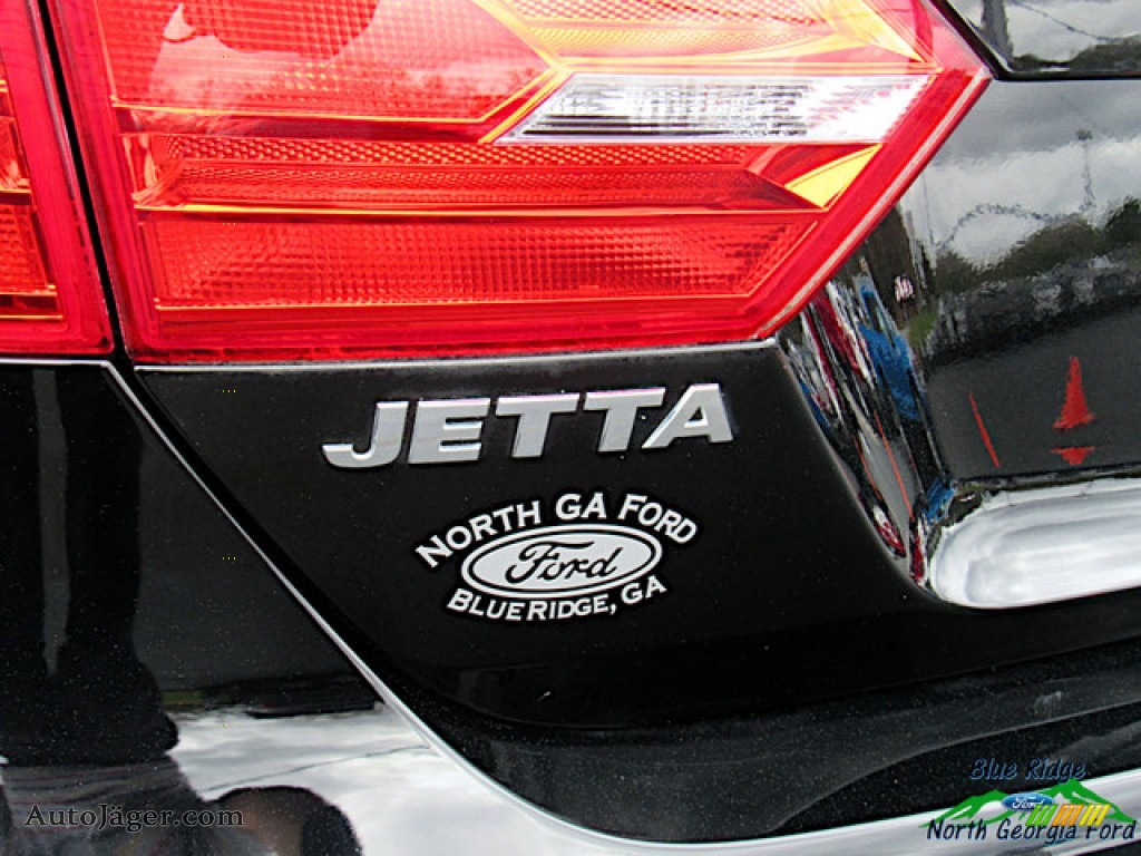 2012 Jetta TDI Sedan - Black / Titan Black photo #32