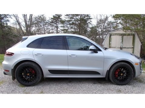 Rhodium Silver Metallic 2017 Porsche Macan GTS