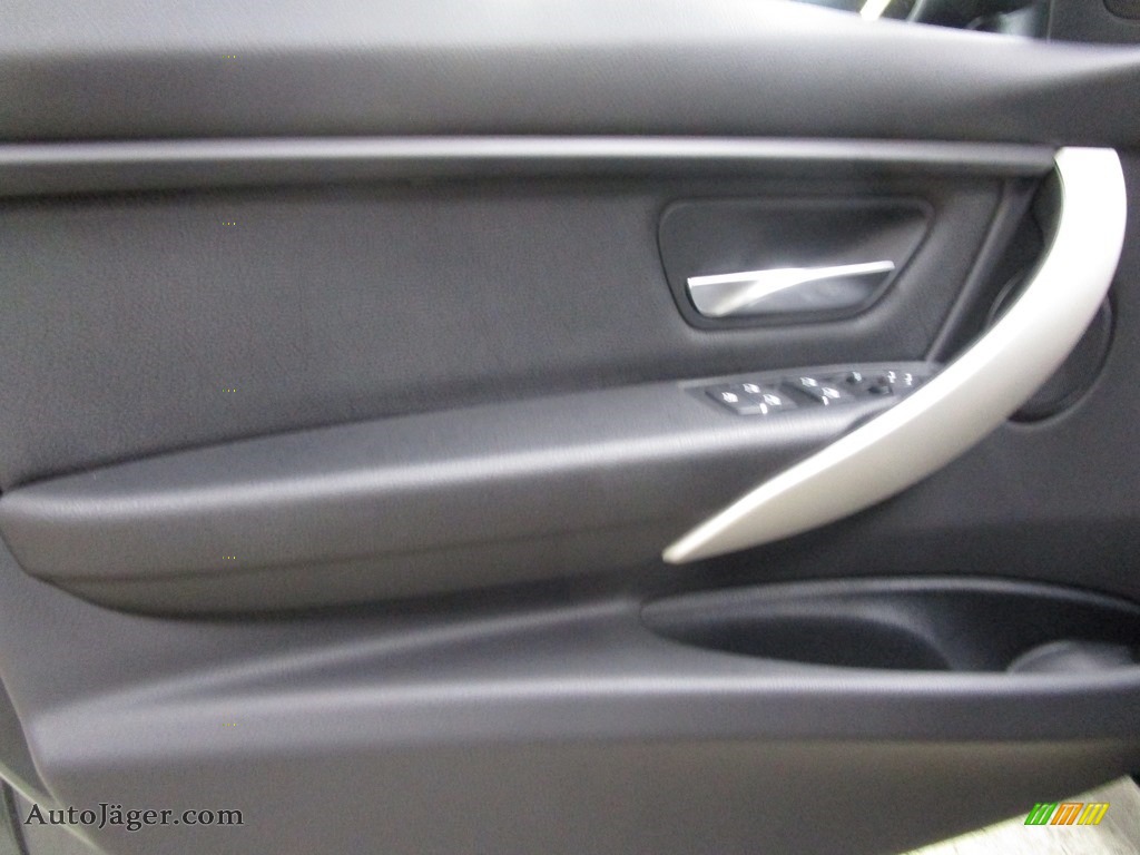 2018 3 Series 320i xDrive Sedan - Mineral Grey Metallic / Black photo #3