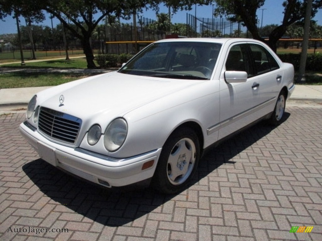 1997 E 420 Sedan - Polar White / Parchment photo #1