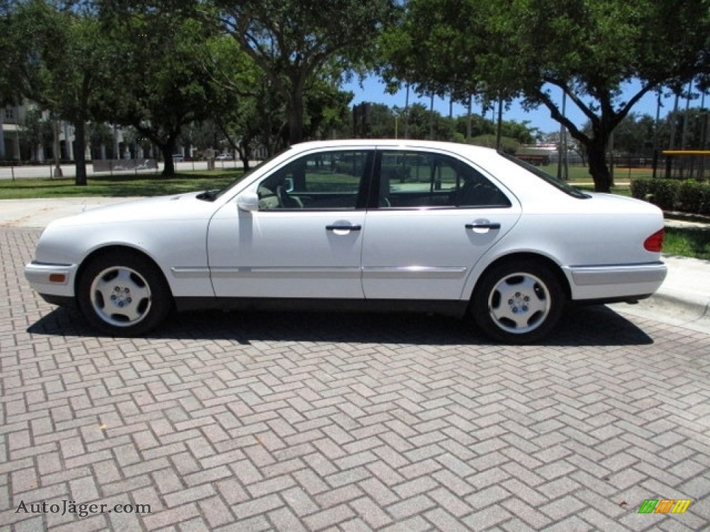 1997 E 420 Sedan - Polar White / Parchment photo #3