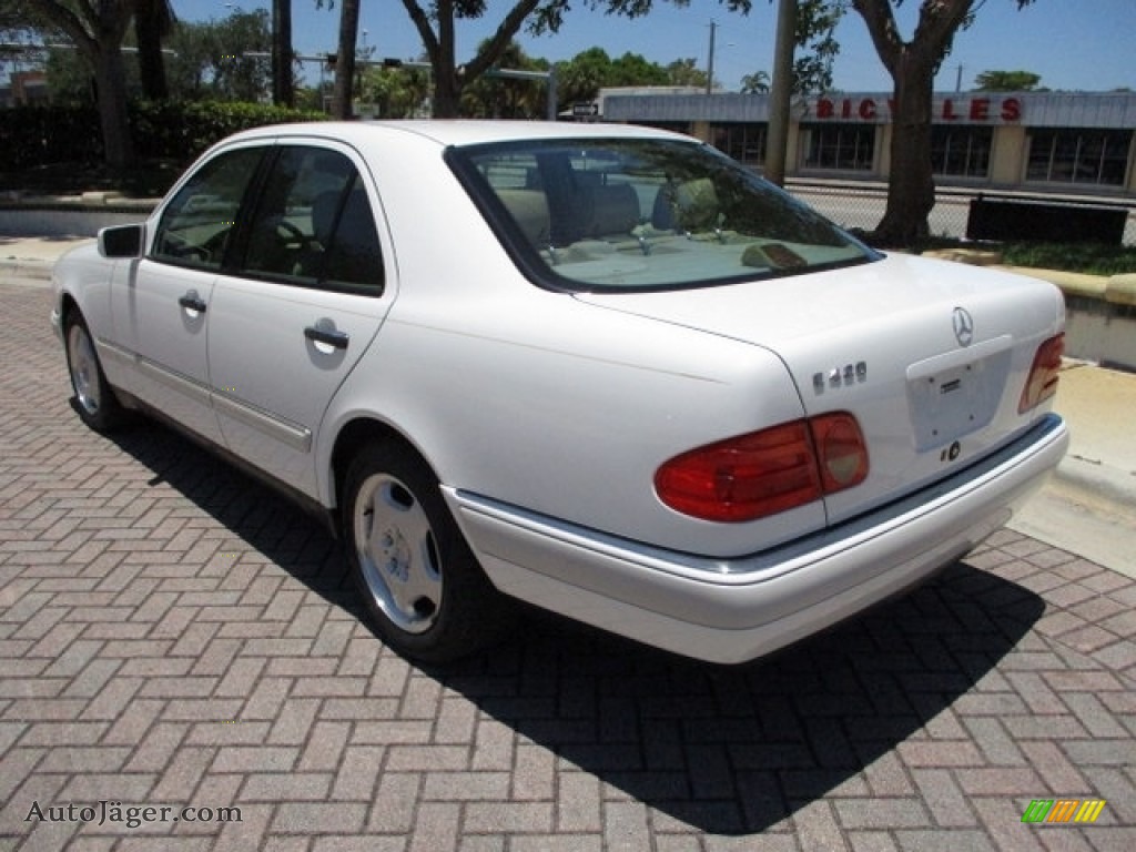 1997 E 420 Sedan - Polar White / Parchment photo #5