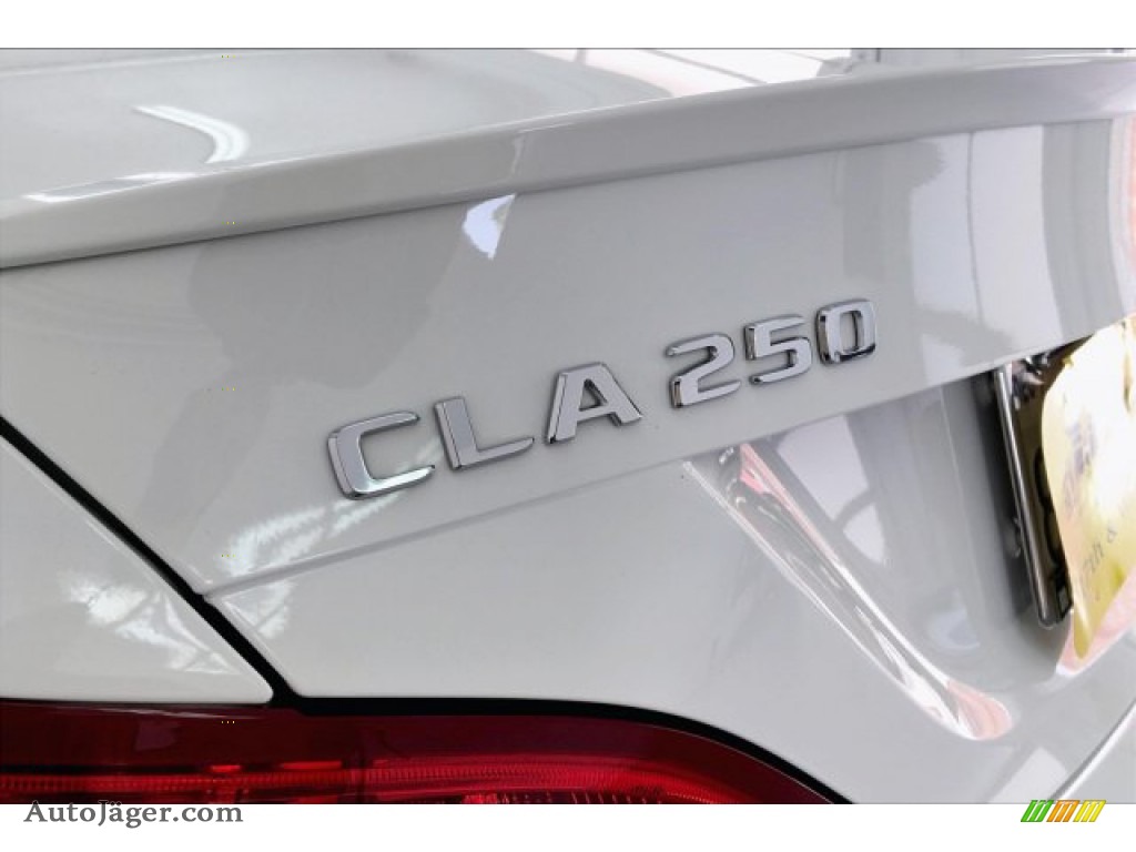 2019 CLA 250 Coupe - Polar White / Black photo #7