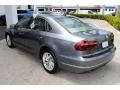 Volkswagen Passat SE Platinum Gray Metallic photo #5