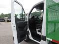 Mercedes-Benz Sprinter 4500 Cab Chassis Arctic White photo #17