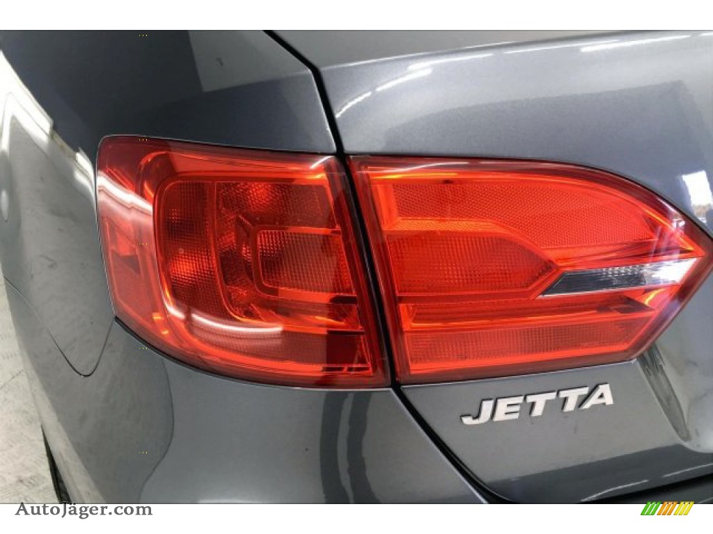 2014 Jetta S Sedan - Platinum Gray Metallic / Titan Black photo #21