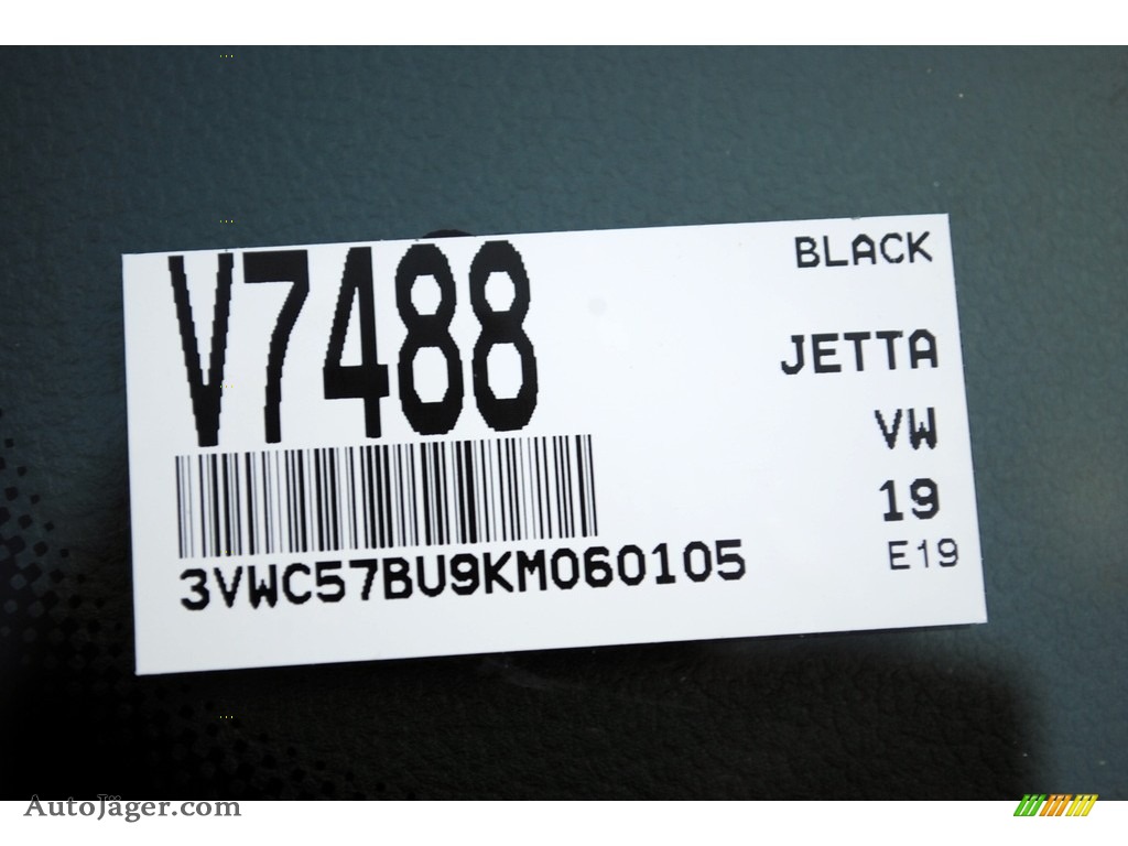 2019 Jetta SE - Black / Titan Black photo #20