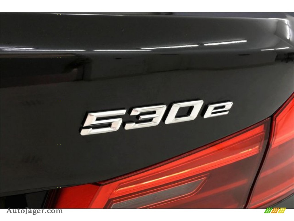 2019 5 Series 530e iPerformance Sedan - Black Sapphire Metallic / Black photo #7