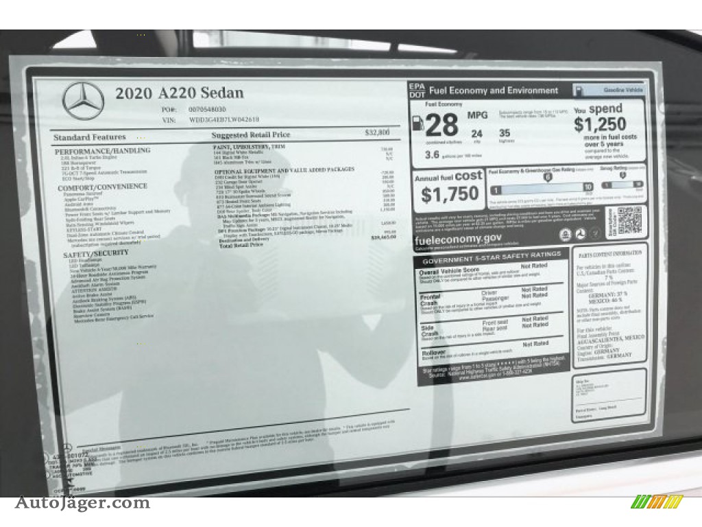 2020 A 220 Sedan - Digital White Metallic / Black photo #10
