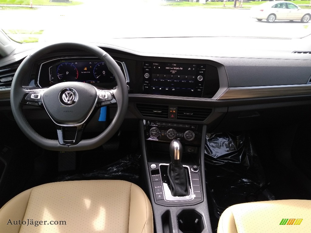 2020 Jetta SEL - Pure White / Dark Beige photo #4 2020 Jetta SEL - Pure White / Dark Beige photo #4